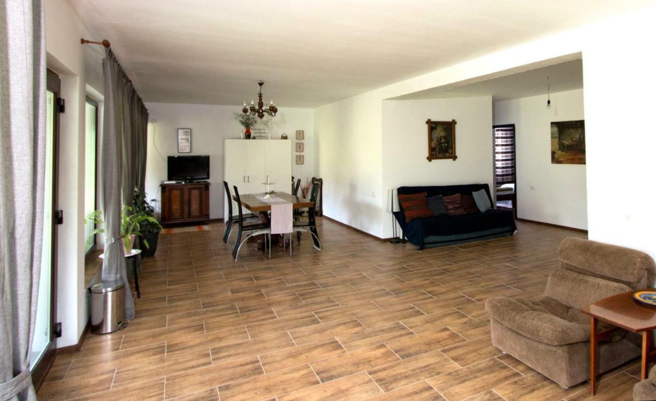 La Livada Villa Greci Exterior photo